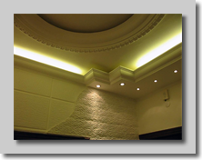 Γύψινος θόλος στο κέντρο την ψευδοροφής