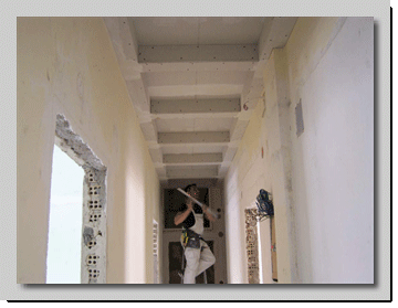 Πρόσθετα δοκάρια σε ψευδοροφή γυψοσανίδας