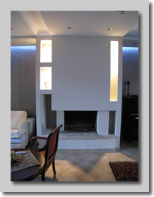 Ράφια και εσοχές γυψοσανίδας στο τζάκι